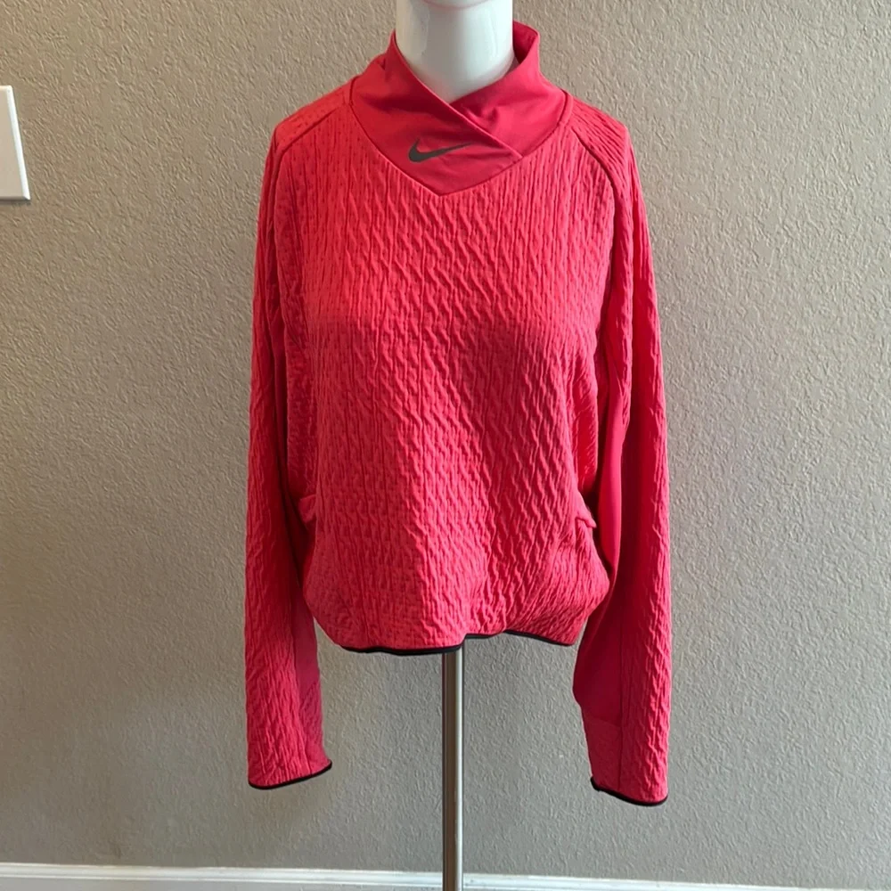 Nike‎ Vibrant Pink Long Sleeve Top size medium